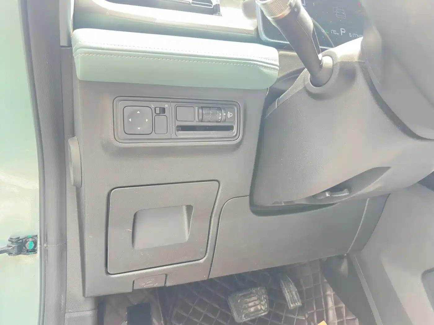 Geely Geometry E Firefly 2024 Model, 301km/h, Starlight — миниатюра 18