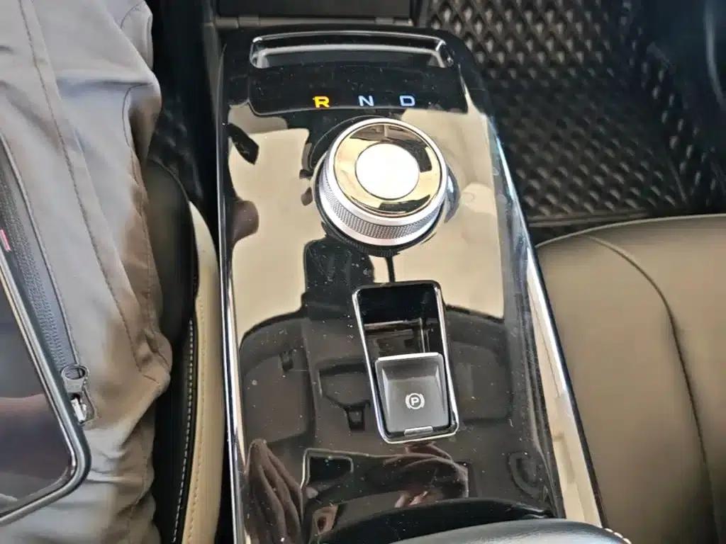 Geely Geometry E Firefly 2023 Model 401KM Thunder Tiger 5-Seater — миниатюра 14