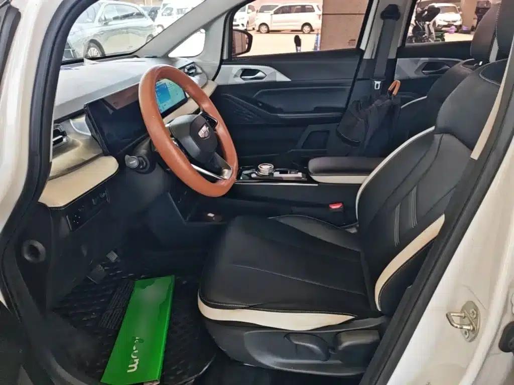 Geely Geometry E Firefly 2023 Model 401KM Thunder Tiger 5-Seater — миниатюра 15