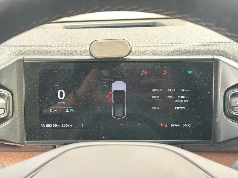 NIO ES8 2018 425KM Base Edition Six-Seat — миниатюра 13