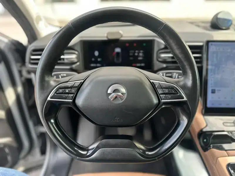 NIO ES8 2018 425KM Base Edition Six-Seat — миниатюра 14