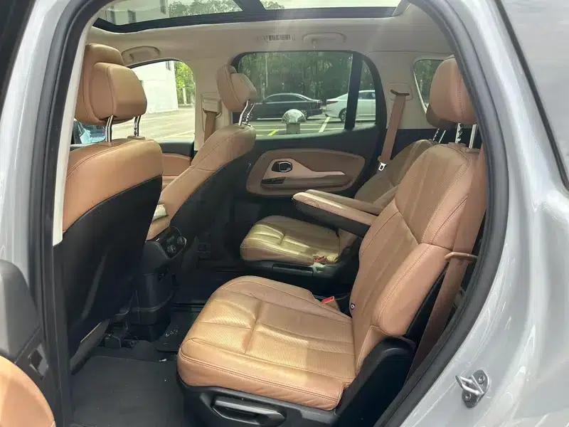 NIO ES8 2018 425KM Base Edition Six-Seat — миниатюра 17