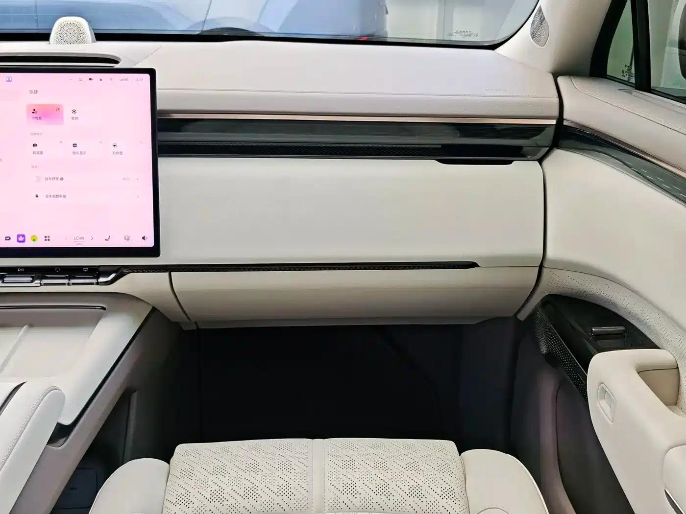 Jike 7X 2025 75kWh Rear-Wheel Drive Intelligent Driving Edition — миниатюра 28