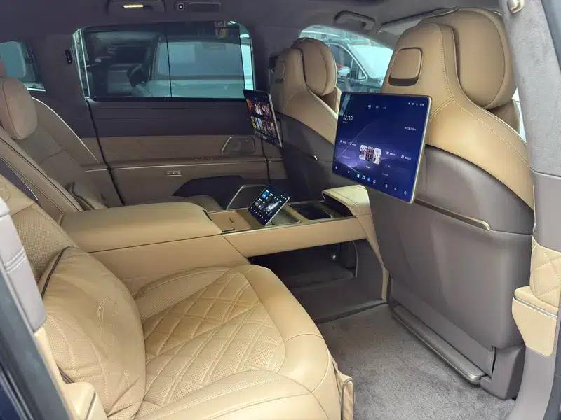 NIO ET9 2025 Model 102kWh First Edition Limited Edition — миниатюра 19