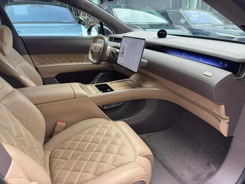 NIO ET9 2025 Model 102kWh First Edition Limited Edition — миниатюра 9