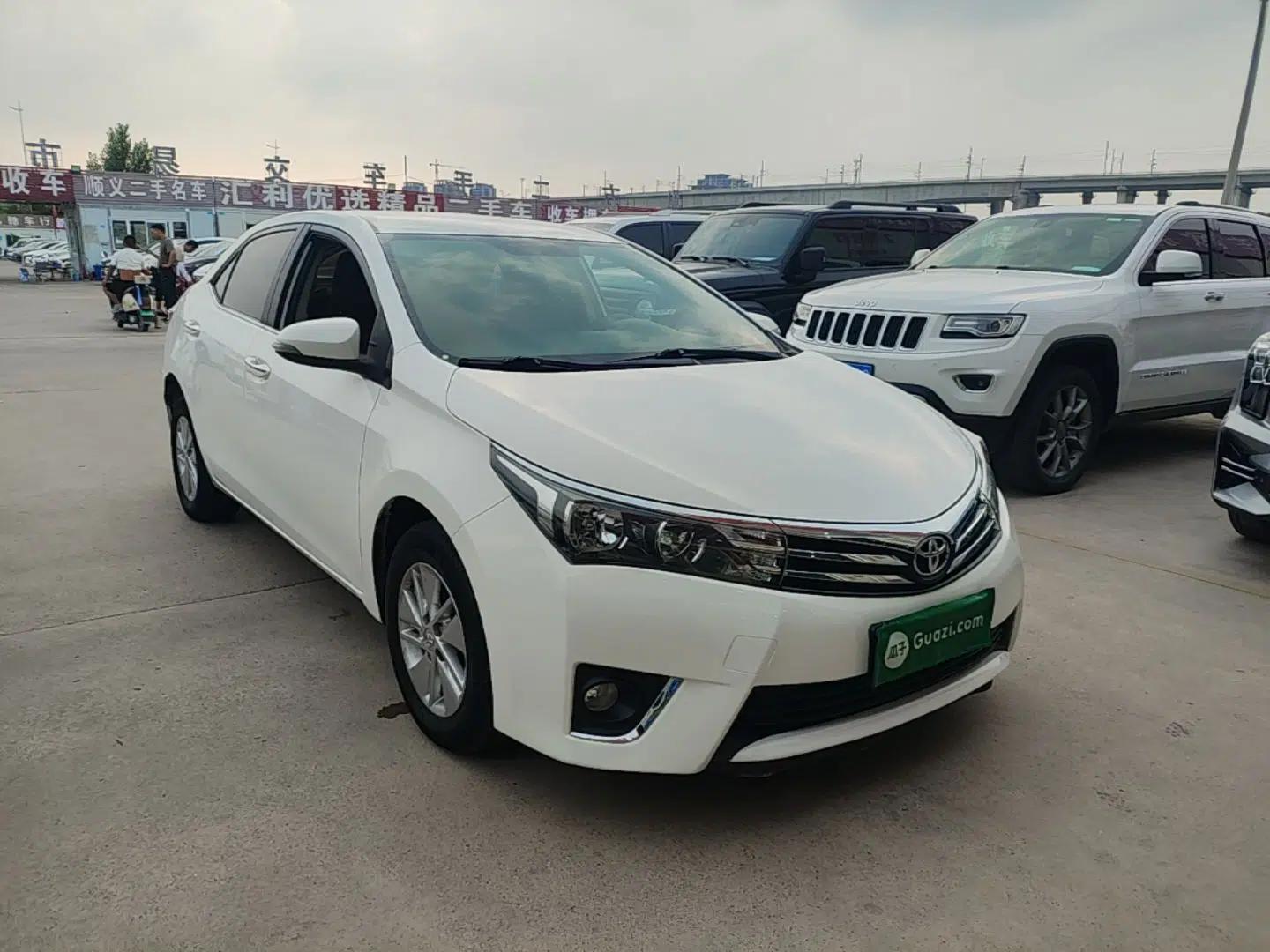Toyota Corolla 2017 1.2T CVT GL — миниатюра 3