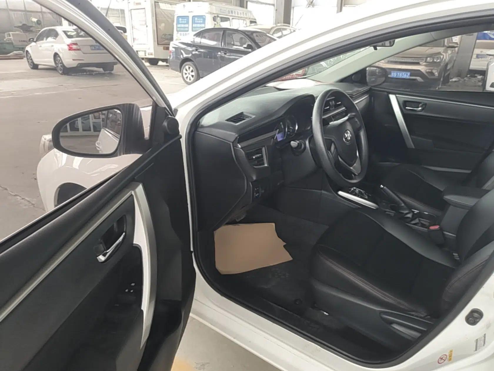 Toyota Corolla 2014 1.6L CVT GL — миниатюра 18