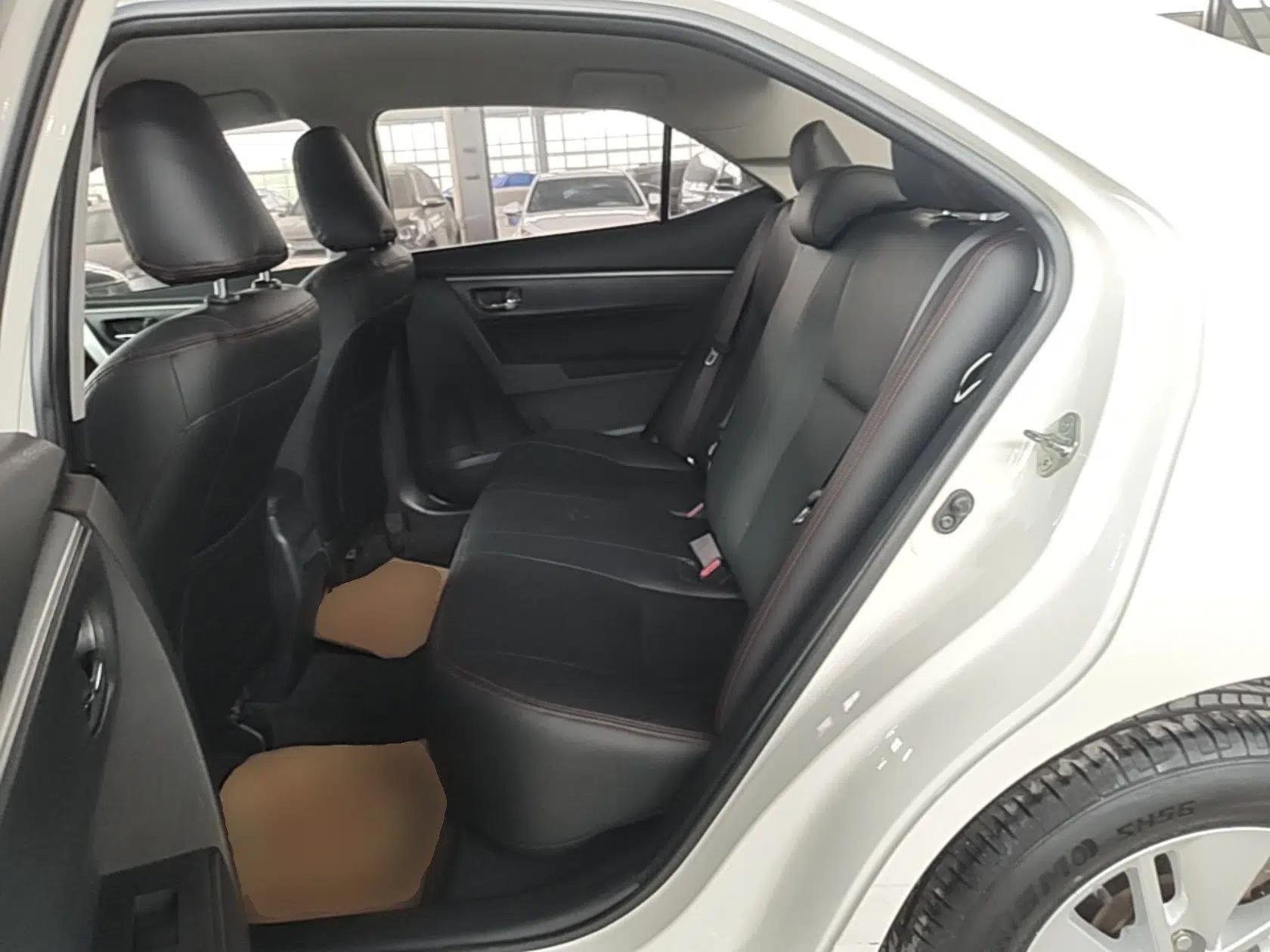 Toyota Corolla 2014 1.6L CVT GL — миниатюра 20