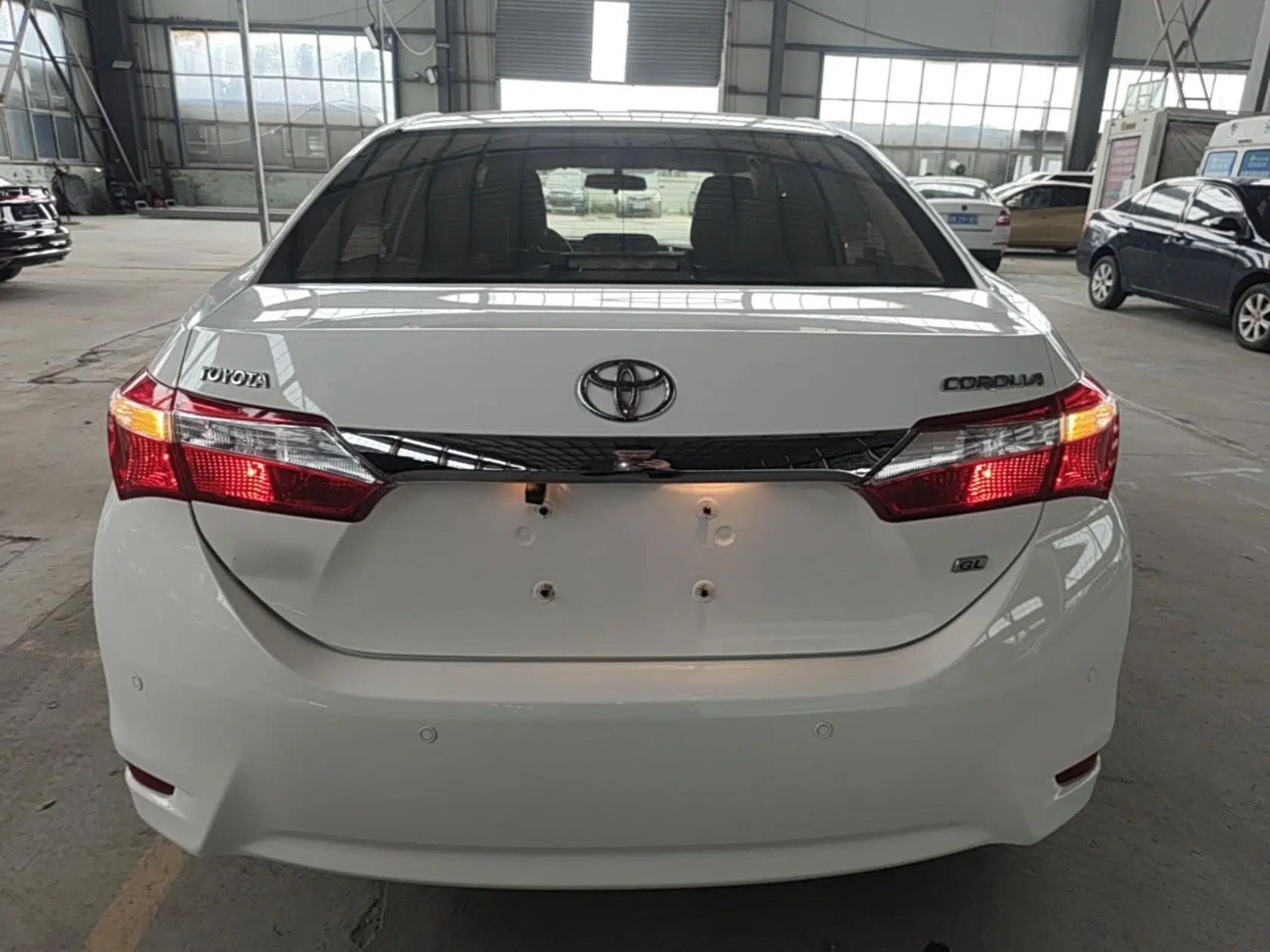 Toyota Corolla 2014 1.6L CVT GL — миниатюра 5