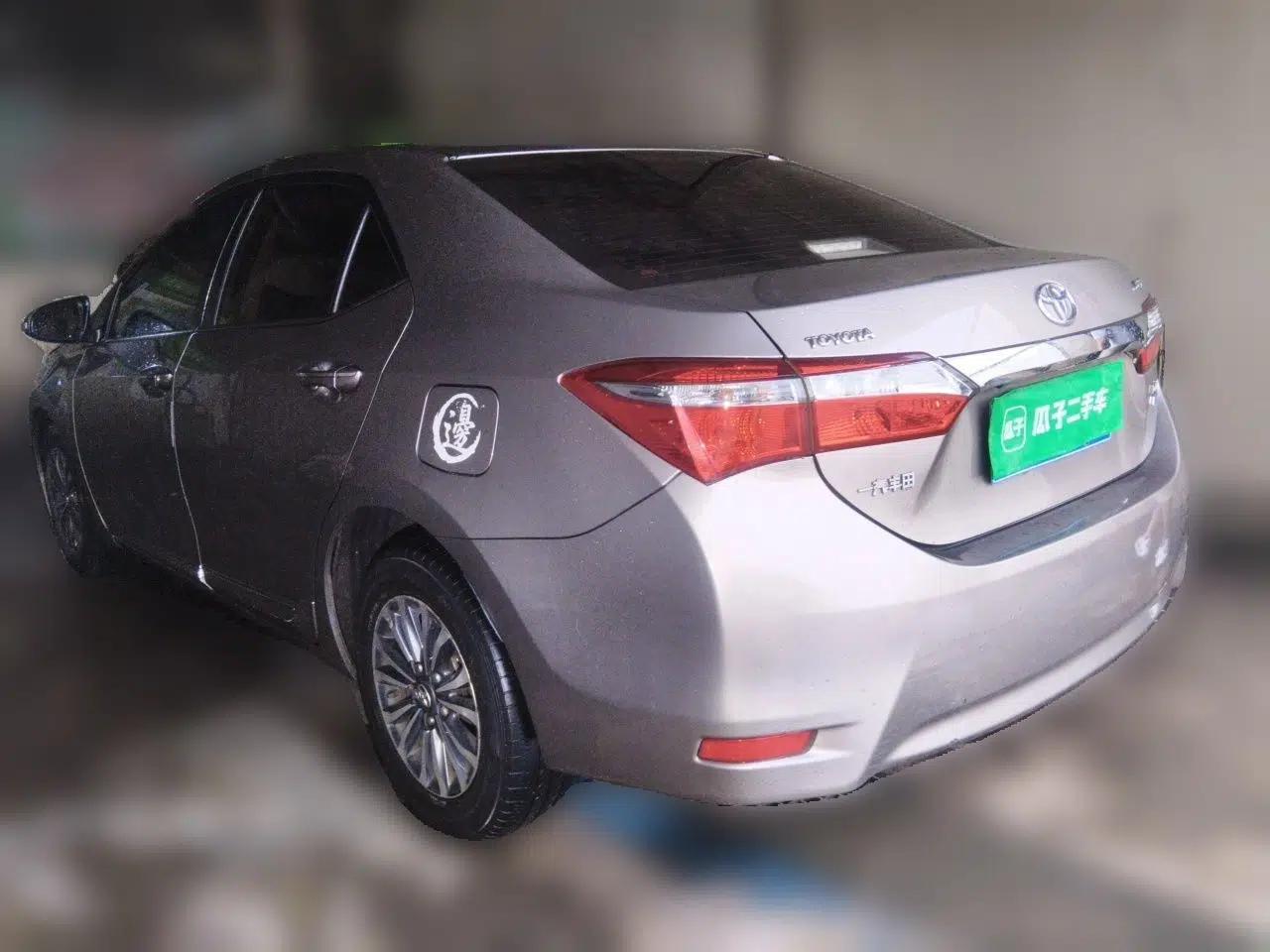 Toyota Corolla 2018 1.2T S-CVT GL-i Zhihui Edition — миниатюра 4