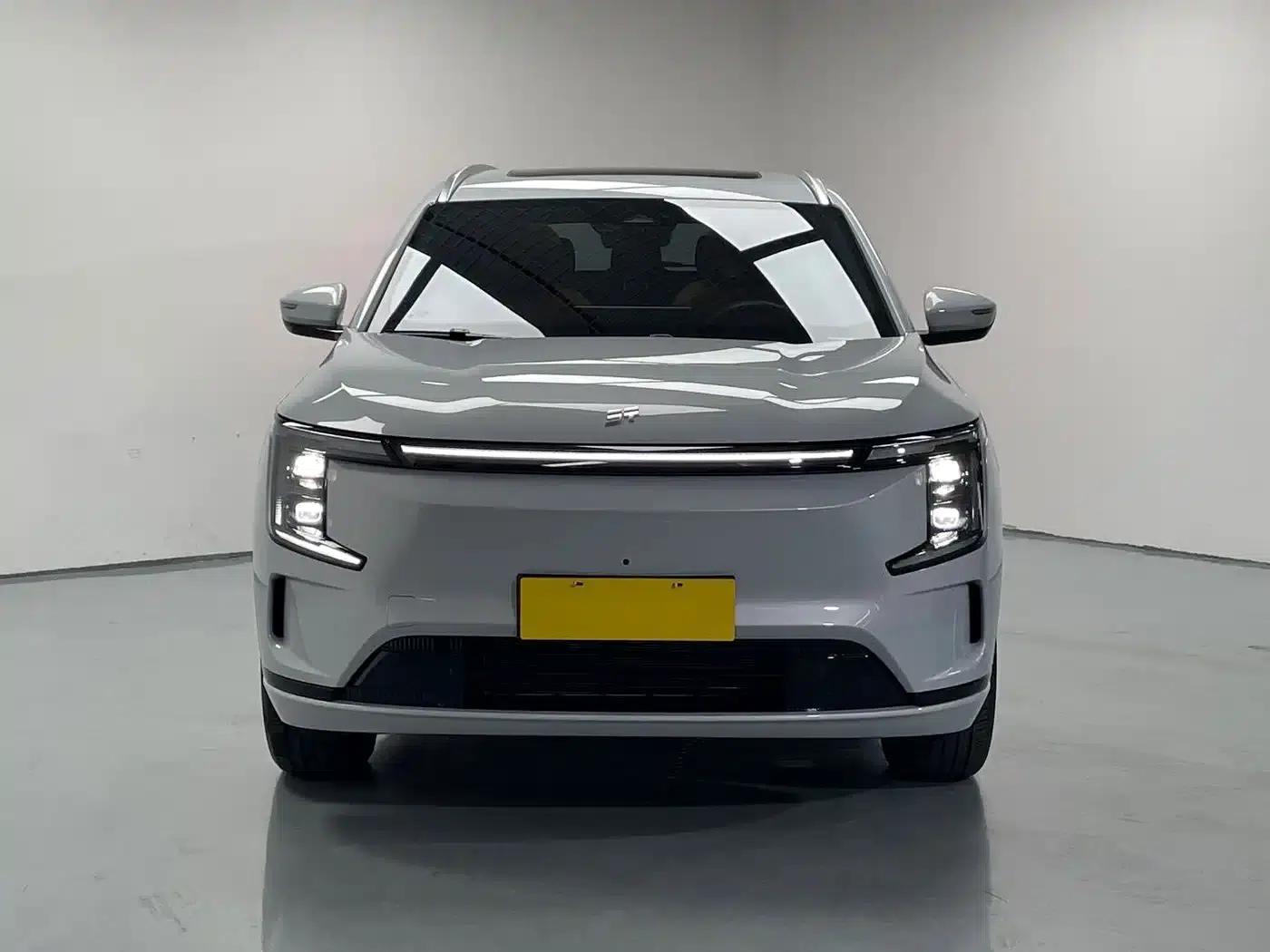 Jetour Mountain & Sea L7 PLUS 2026 Model 220km Elite Edition 5-Seater — миниатюра 2