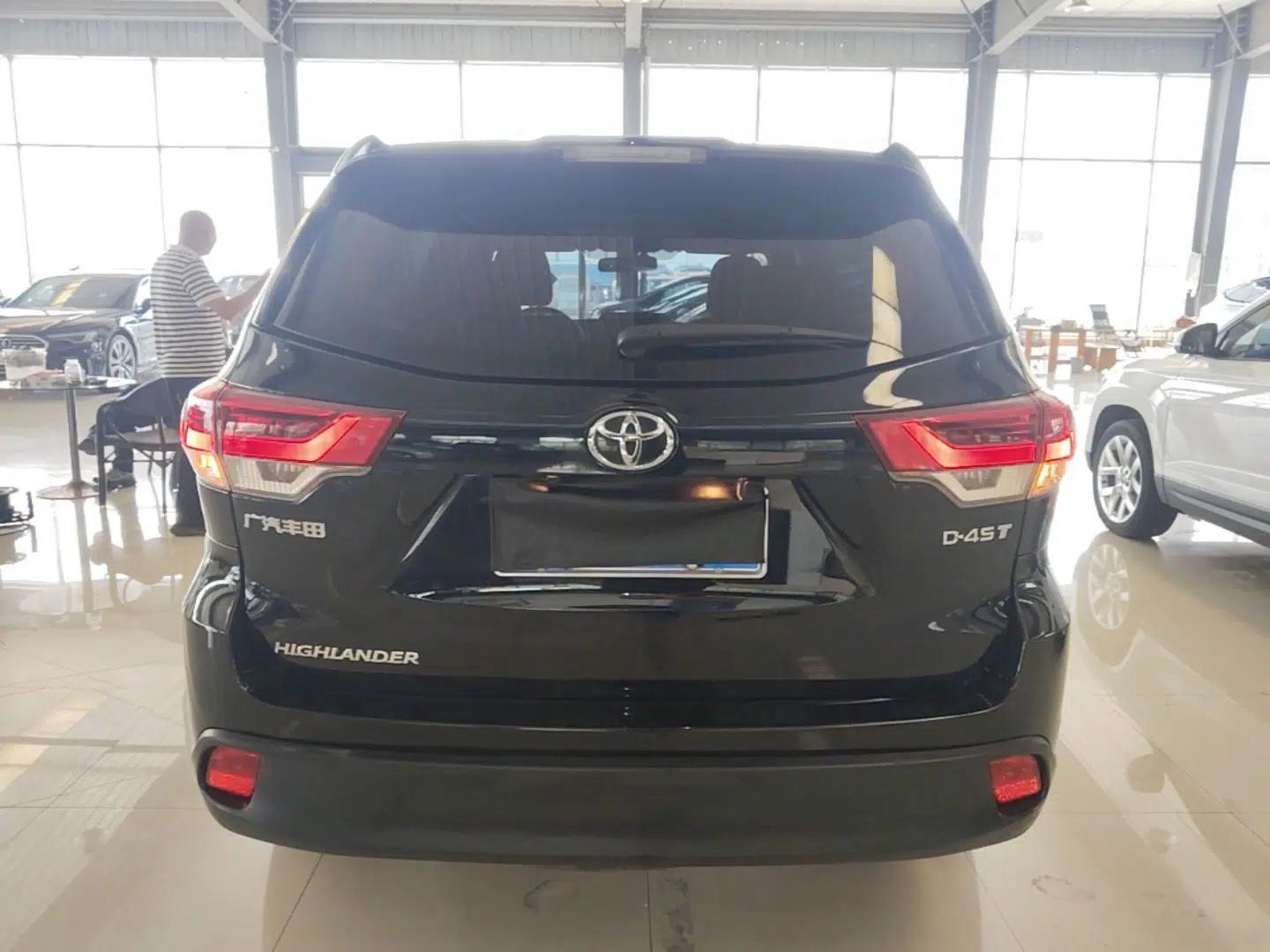 Toyota Highlander 2018 2.0T Two-Wheel Drive Elite Version 5 Seats China VI Standard — миниатюра 5