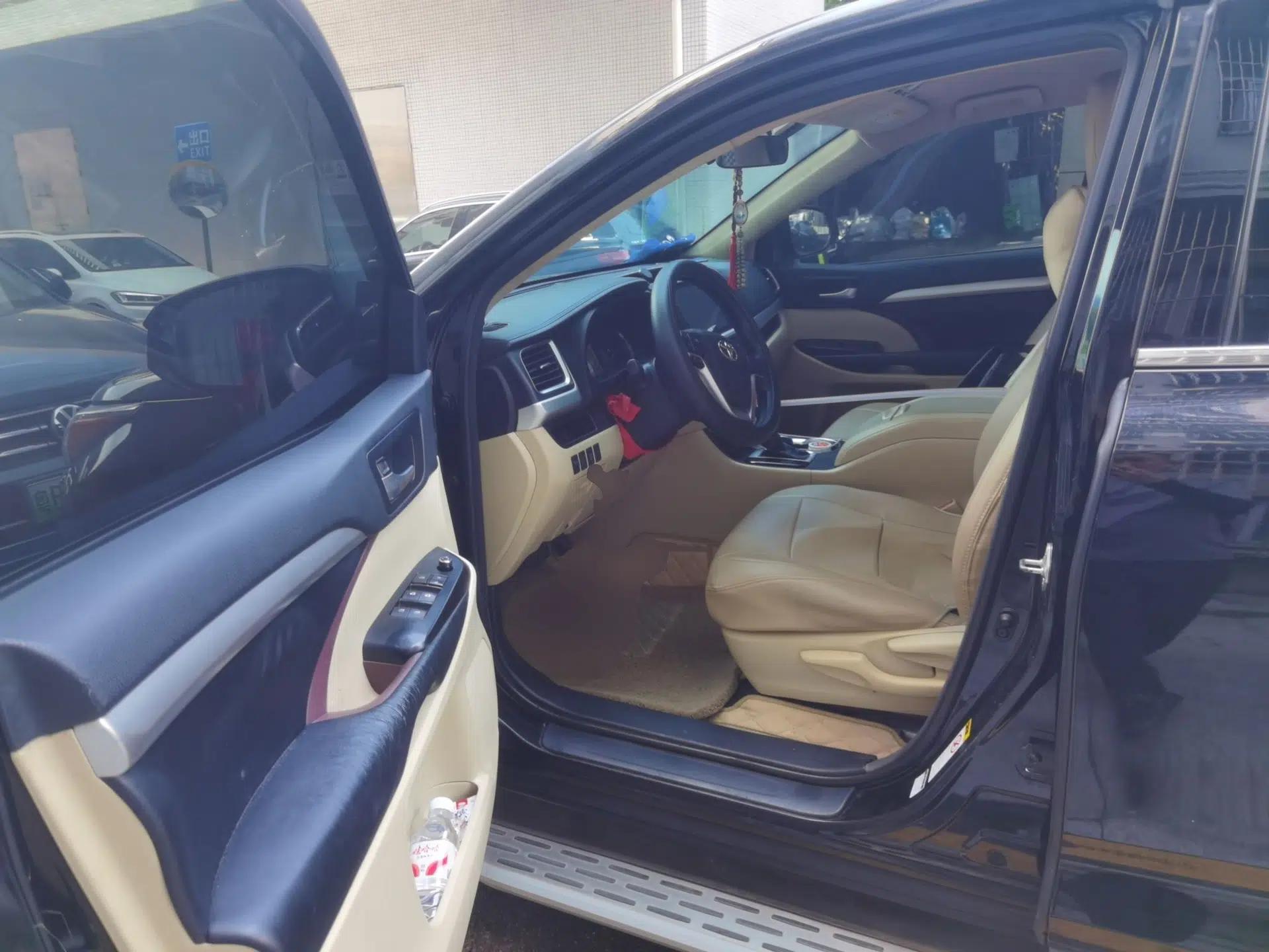 Toyota Highlander 2017 2.0T Two-Wheel Drive Elite Edition 5 Seats — миниатюра 16