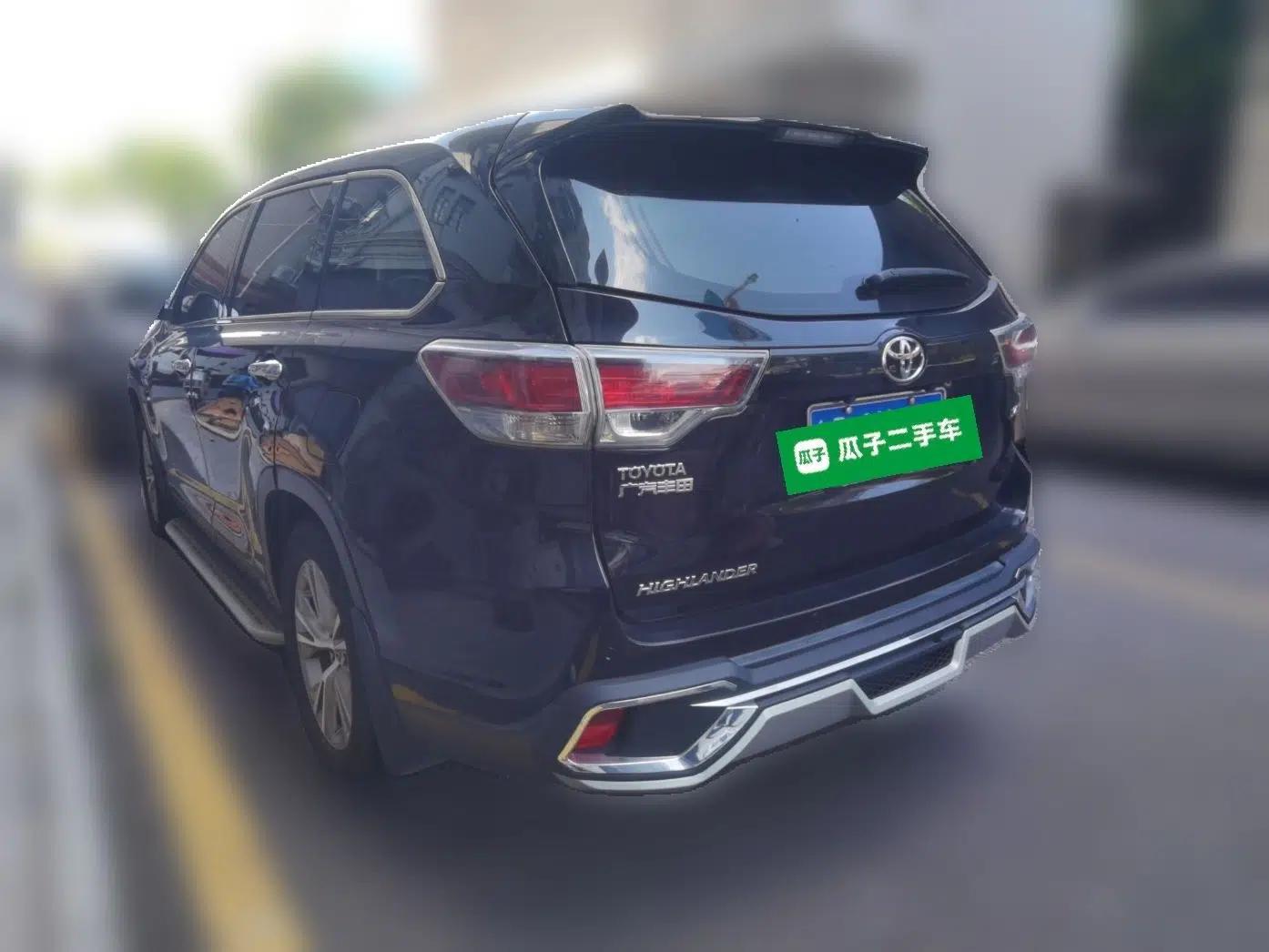 Toyota Highlander 2017 2.0T Two-Wheel Drive Elite Edition 5 Seats — миниатюра 4