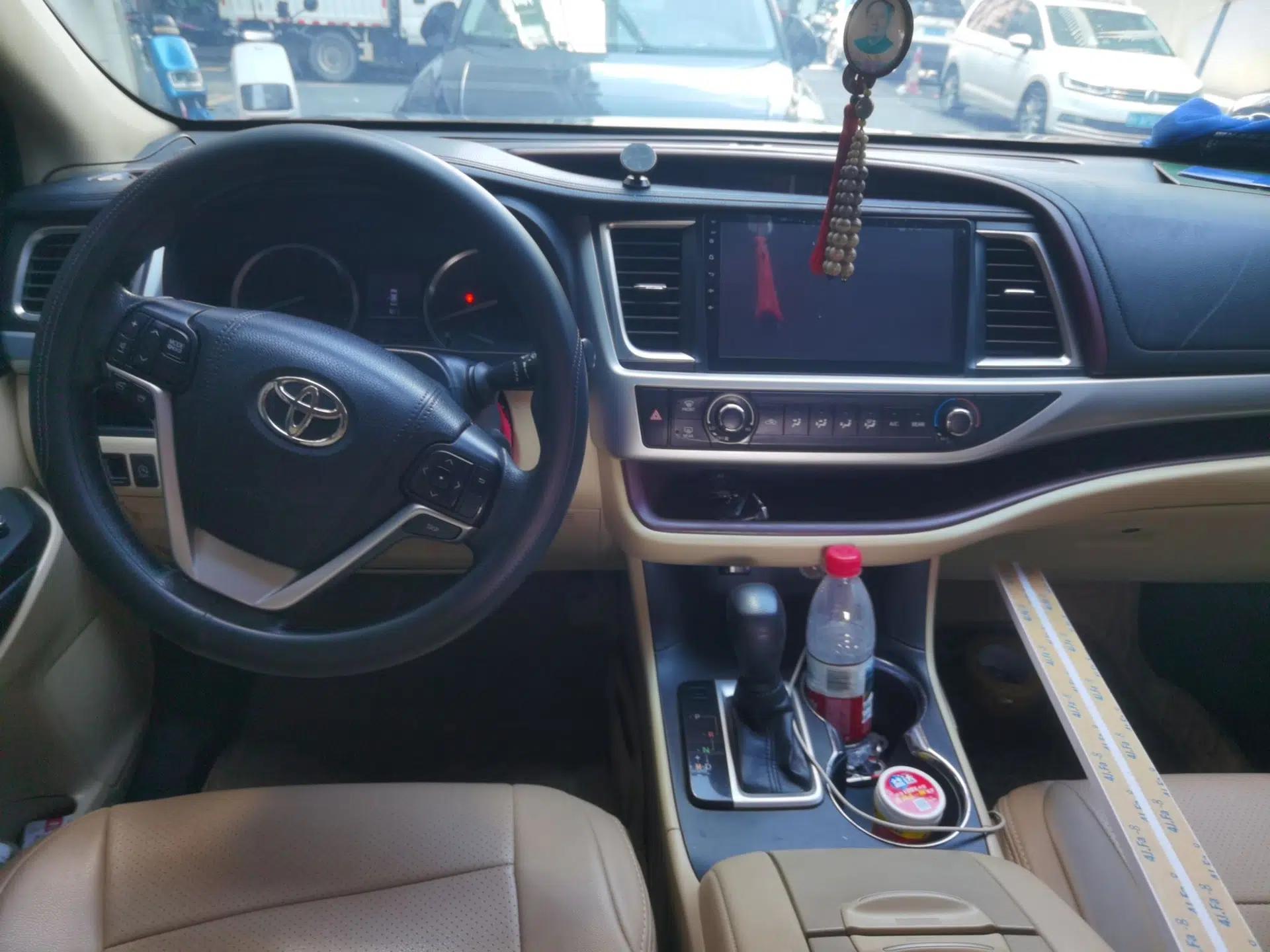 Toyota Highlander 2017 2.0T Two-Wheel Drive Elite Edition 5 Seats — миниатюра 9