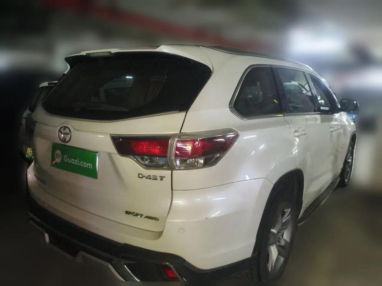 Toyota Highlander 2015 2.0T Four-Wheel Drive Luxury Edition 7-Seater — миниатюра 6