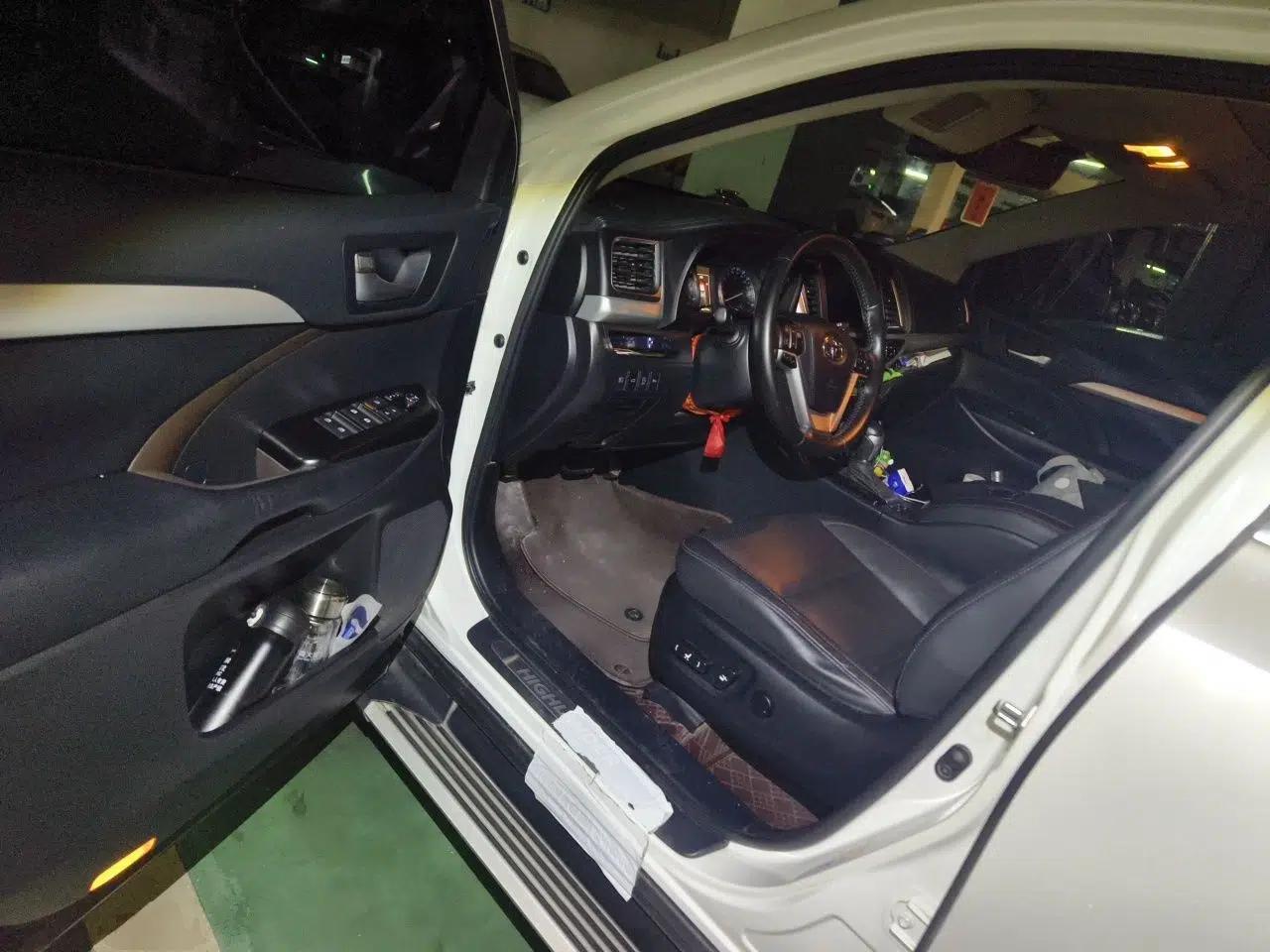 Toyota Highlander 2021 2.0T Four-Wheel Drive Luxury Edition 7 Seats — миниатюра 16