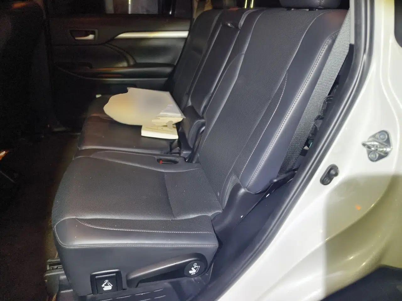 Toyota Highlander 2021 2.0T Four-Wheel Drive Luxury Edition 7 Seats — миниатюра 17