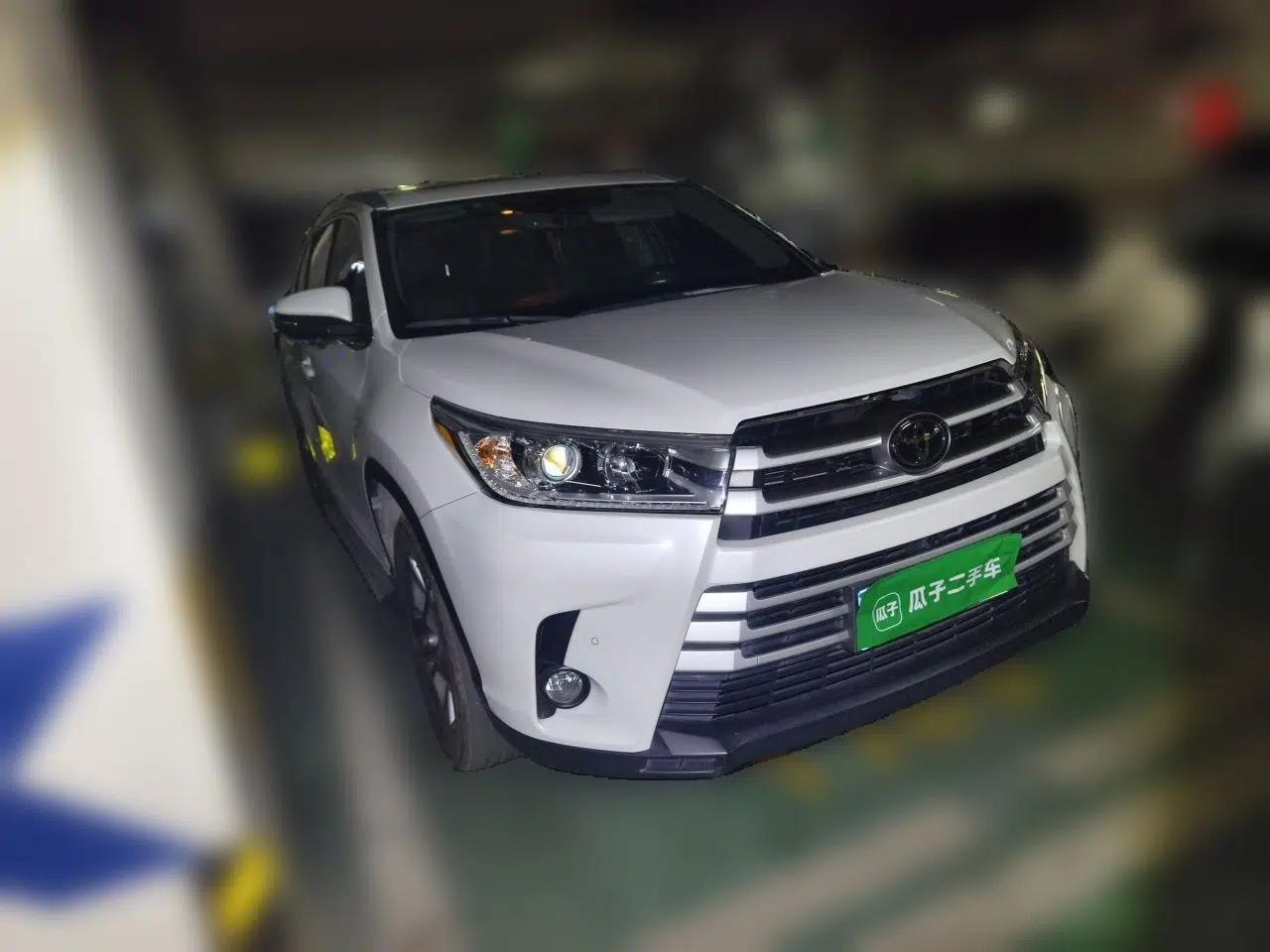 Toyota Highlander 2021 2.0T Four-Wheel Drive Luxury Edition 7 Seats — миниатюра 3