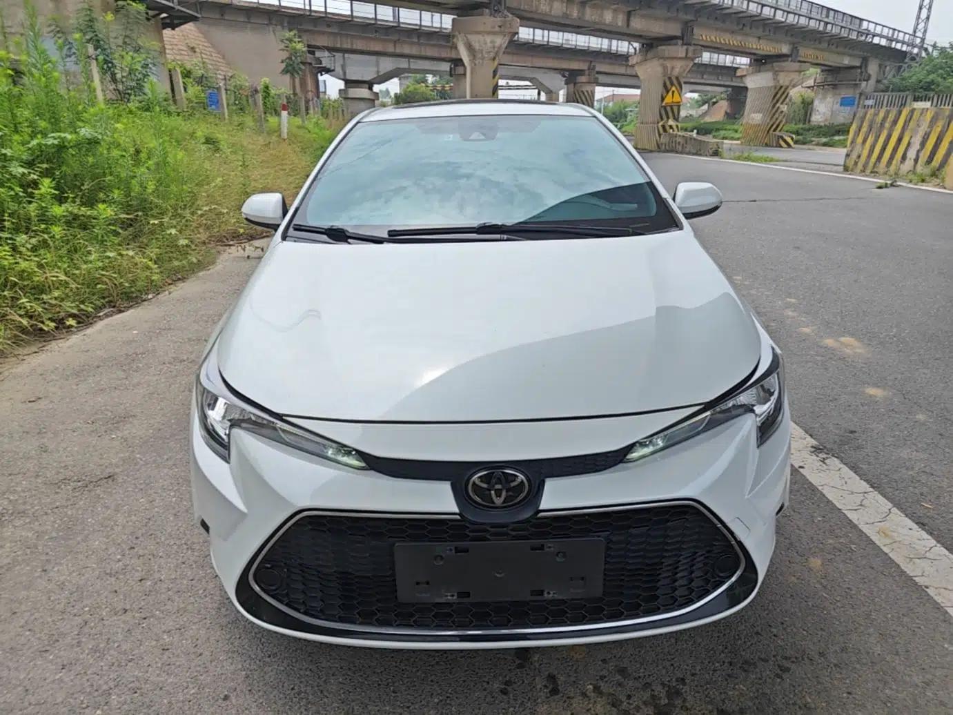 Toyota Levin 2021 185T CVT Luxury Edition — миниатюра 2