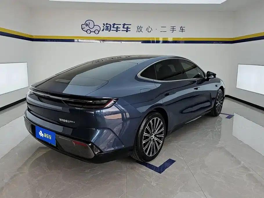 Galaxy Star 8 2025 Model 130km EM-i Flagship Edition — миниатюра 3