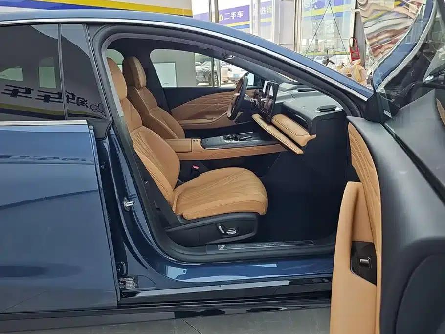 Galaxy Star 8 2025 Model 130km EM-i Flagship Edition — миниатюра 8