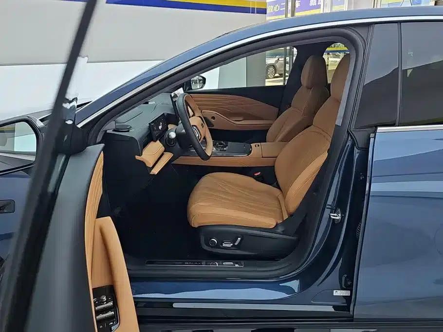 Galaxy Star 8 2025 Model 130km EM-i Flagship Edition — миниатюра 9