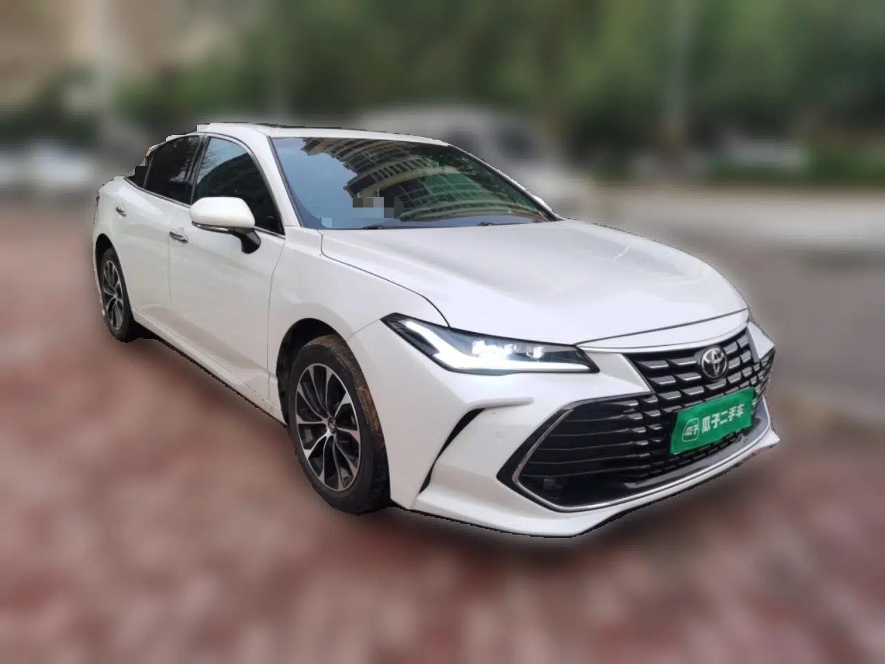 Toyota Avalon 2022 2.0L Luxury Edition — миниатюра 3