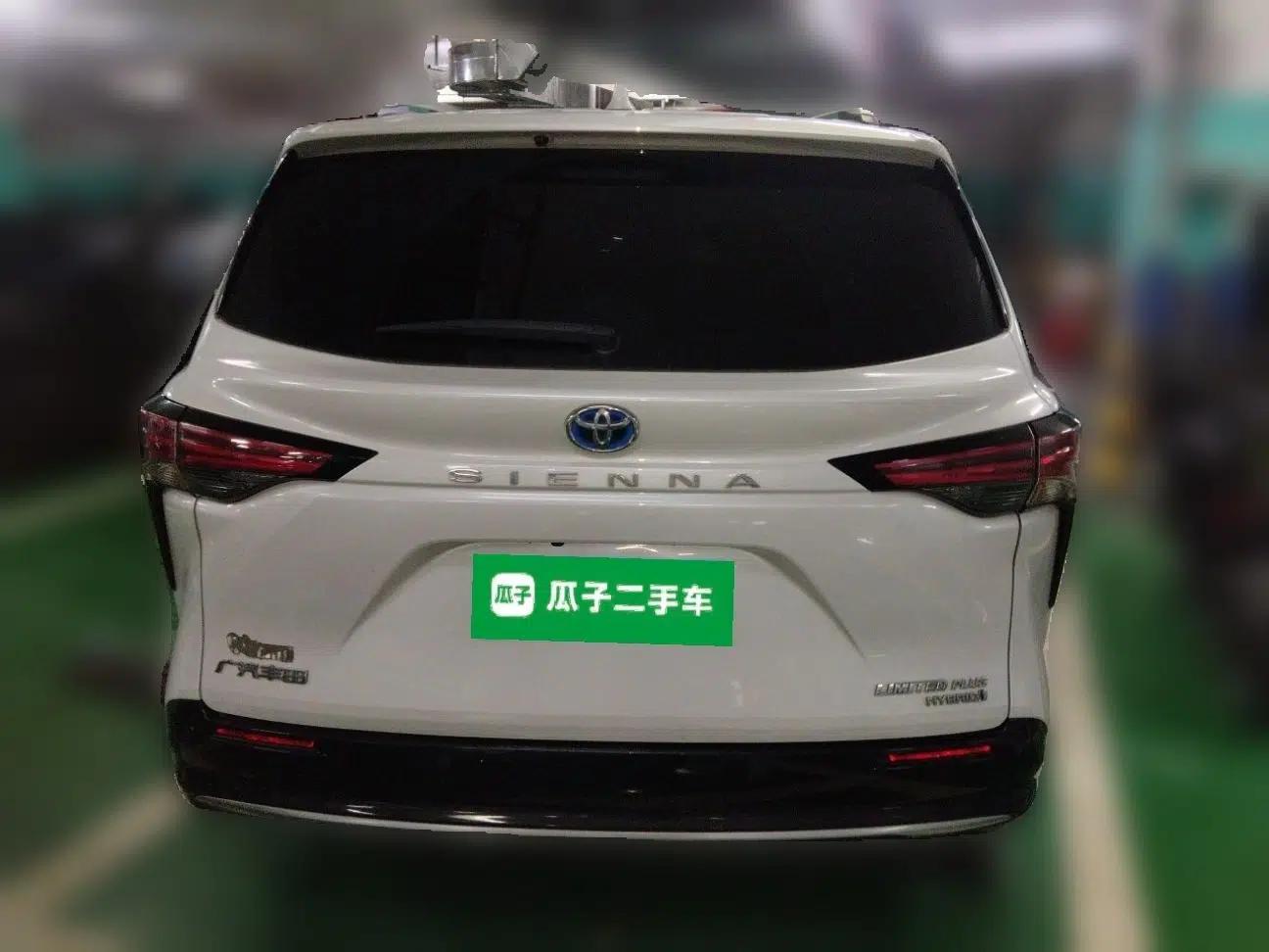 Toyota SIENNA 2021 2.5L Hybrid Ultimate Edition — миниатюра 5