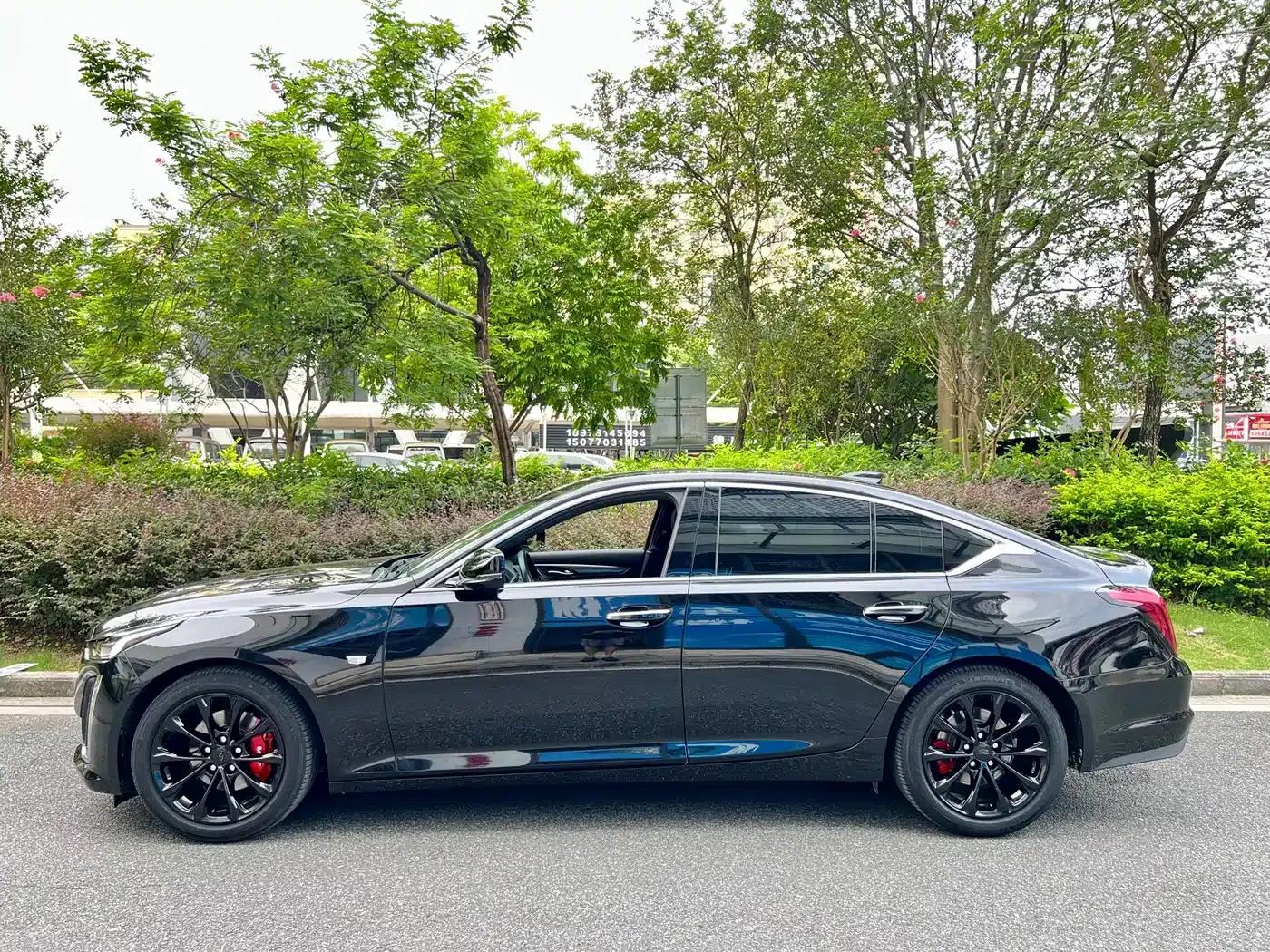 2022 Cadillac CT5 28T Luxury — миниатюра 3