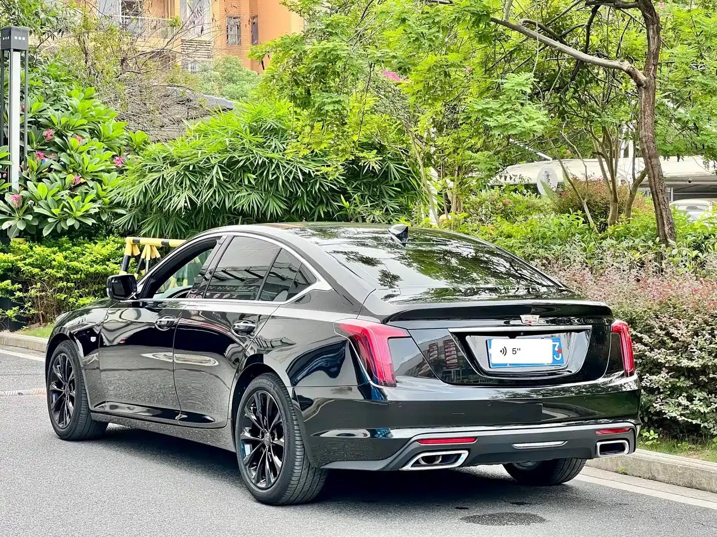 2022 Cadillac CT5 28T Luxury — миниатюра 4