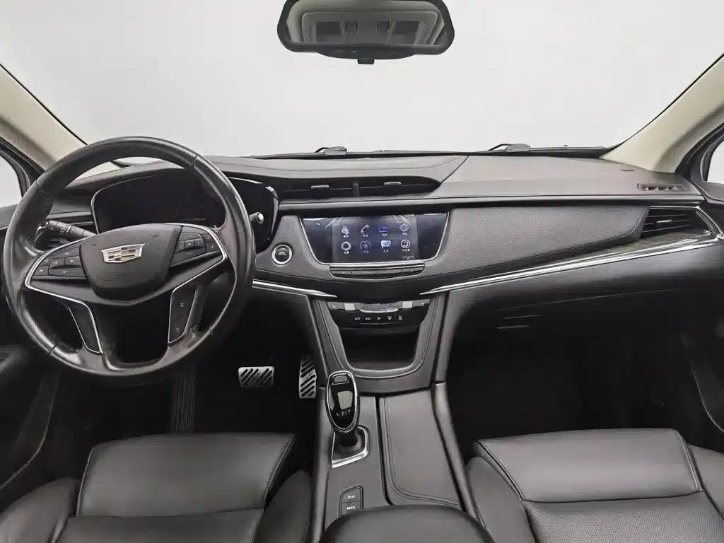Cadillac XT5 2017 Anniversary Edition 28T AWD Luxury — миниатюра 5