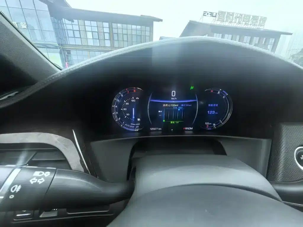 2017 Cadillac CT6 28T Luxury — миниатюра 23