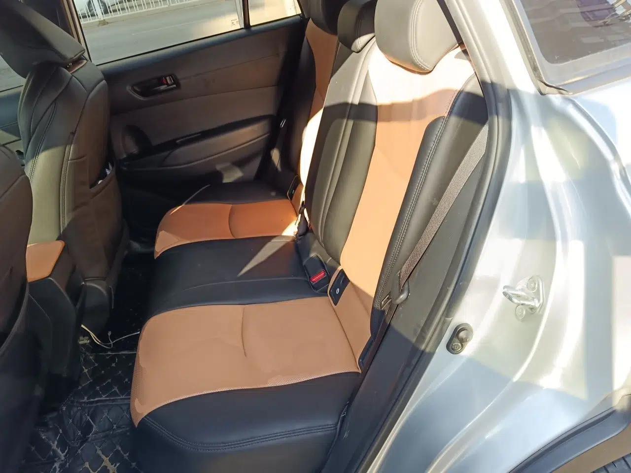 Toyota FRONTLANDER 2022 2.0L CVT Leading Edition — миниатюра 17