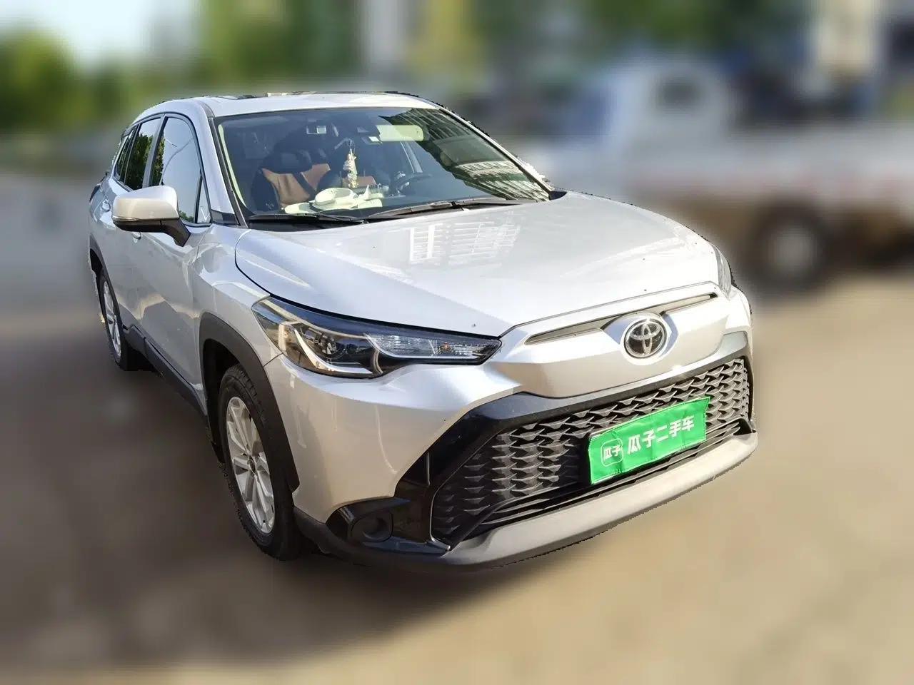 Toyota FRONTLANDER 2022 2.0L CVT Leading Edition — миниатюра 3