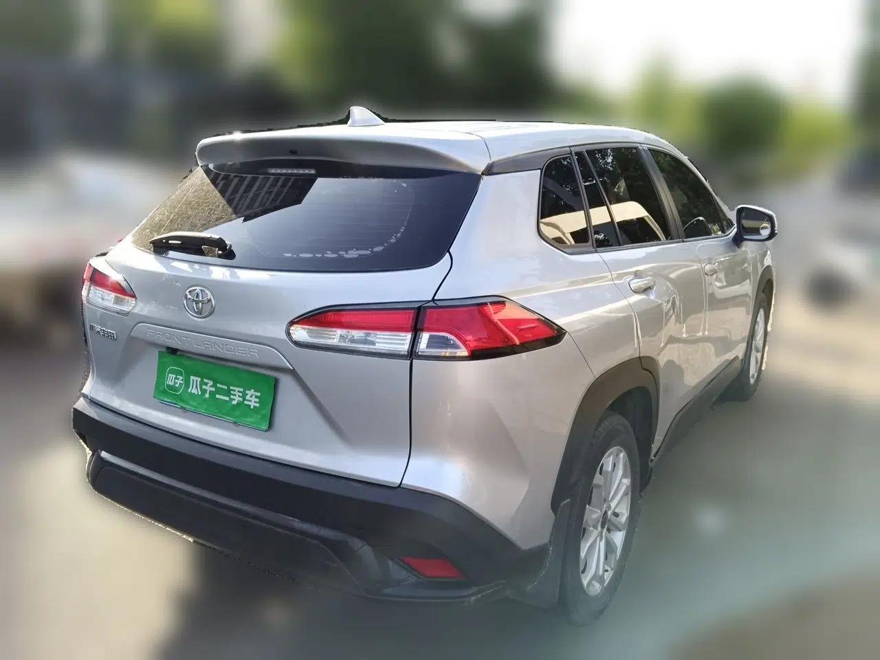 Toyota FRONTLANDER 2022 2.0L CVT Leading Edition — миниатюра 6