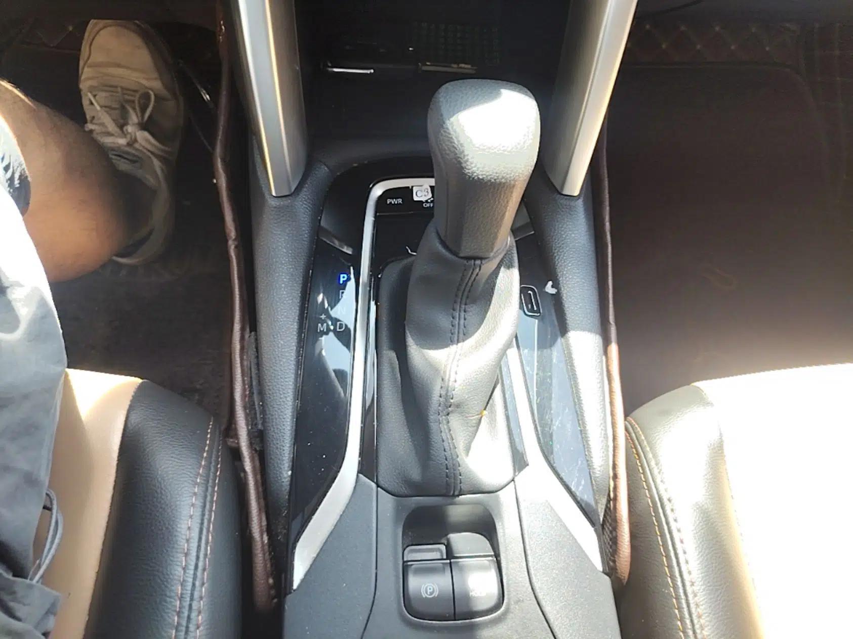 Toyota Corolla Cross 2023 2.0L Pioneer Edition — миниатюра 16