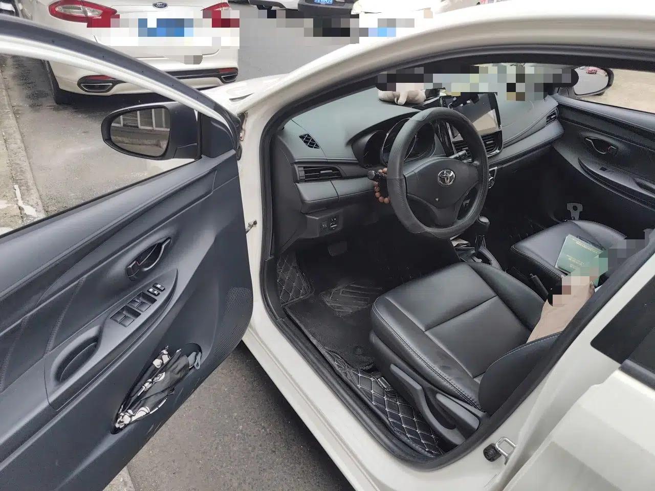 Toyota Vios FS 2017 1.5L CVT Fengchi Edition — миниатюра 16