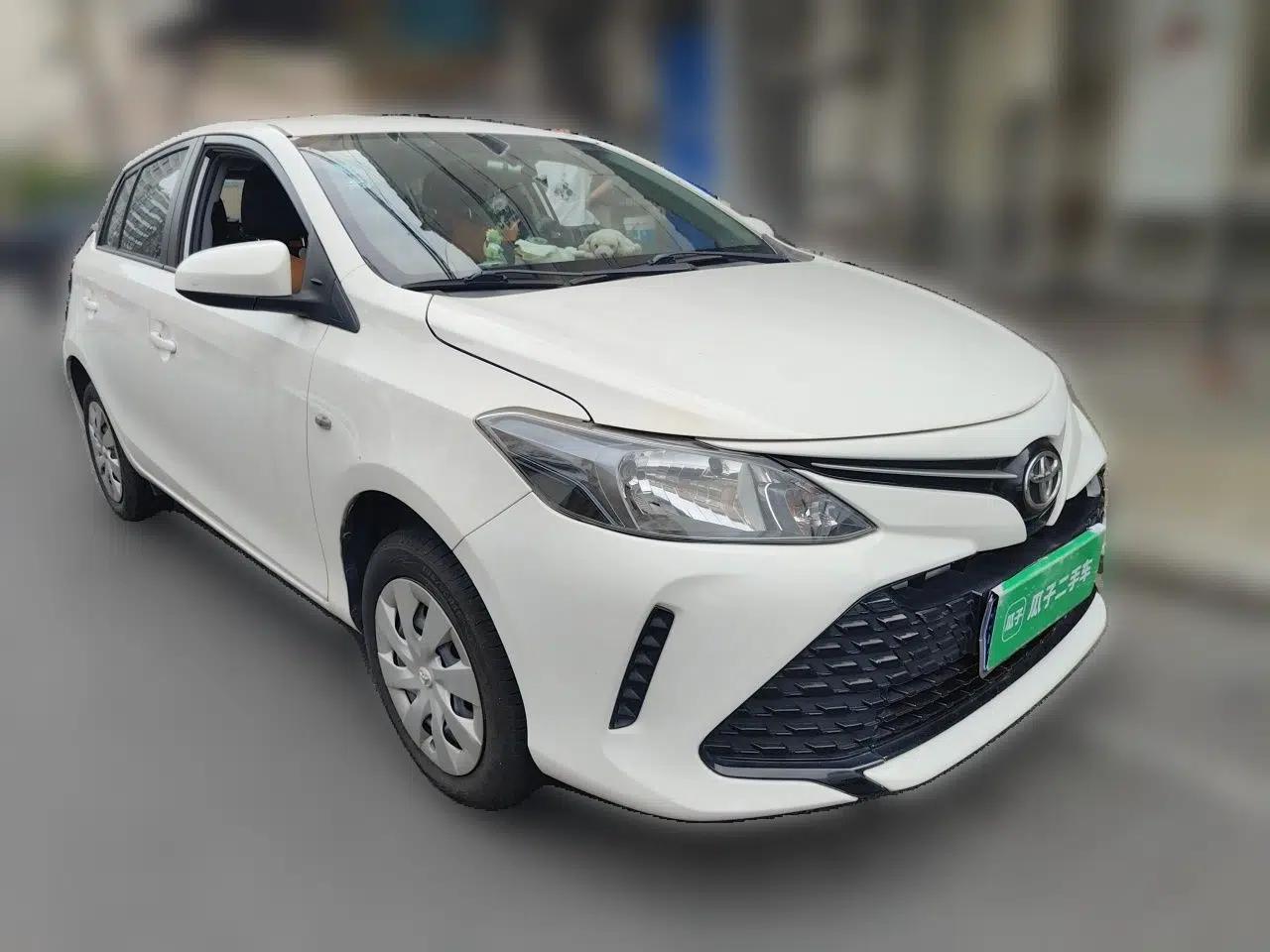 Toyota Vios FS 2017 1.5L CVT Fengchi Edition — миниатюра 3