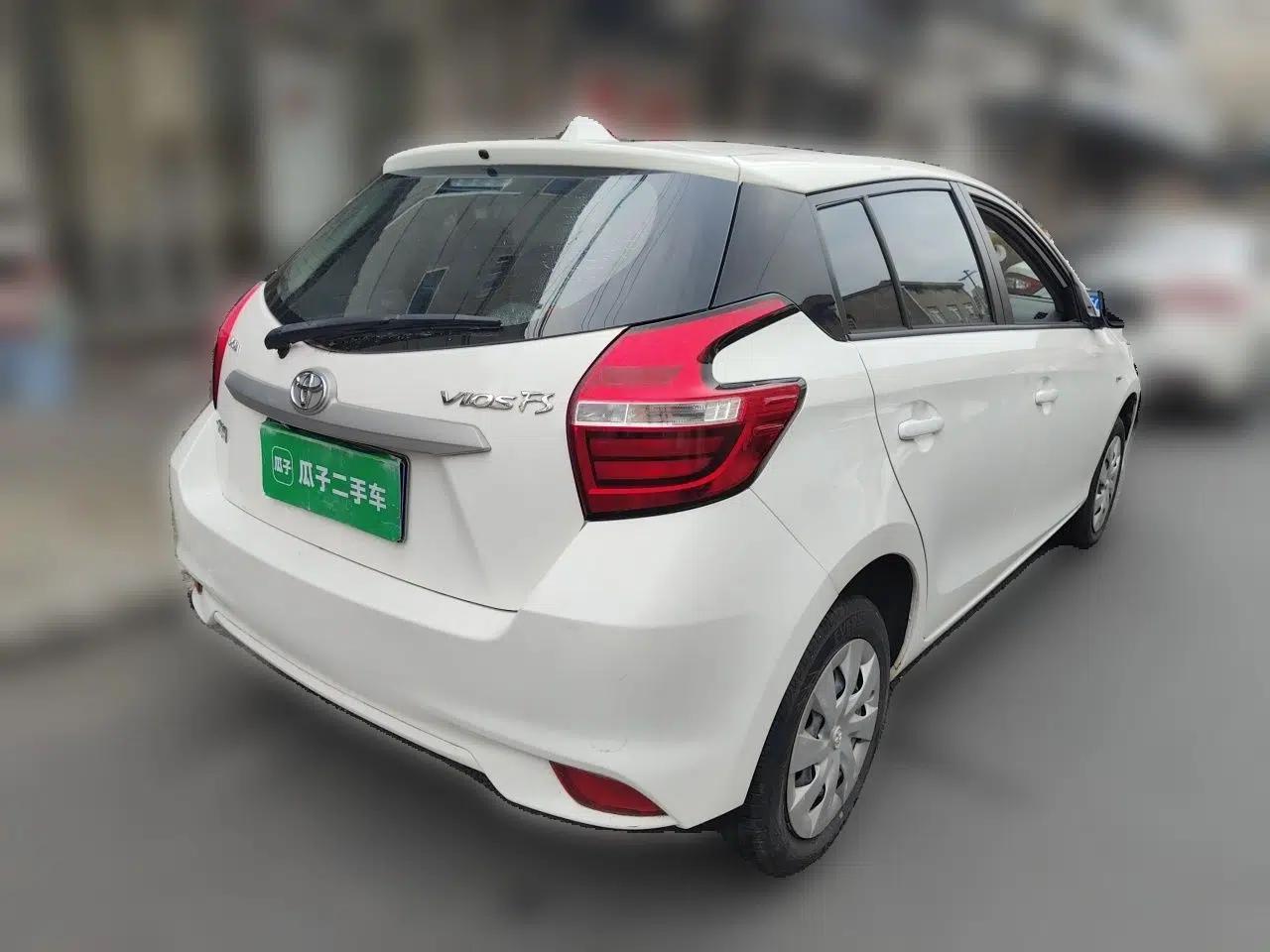 Toyota Vios FS 2017 1.5L CVT Fengchi Edition — миниатюра 6