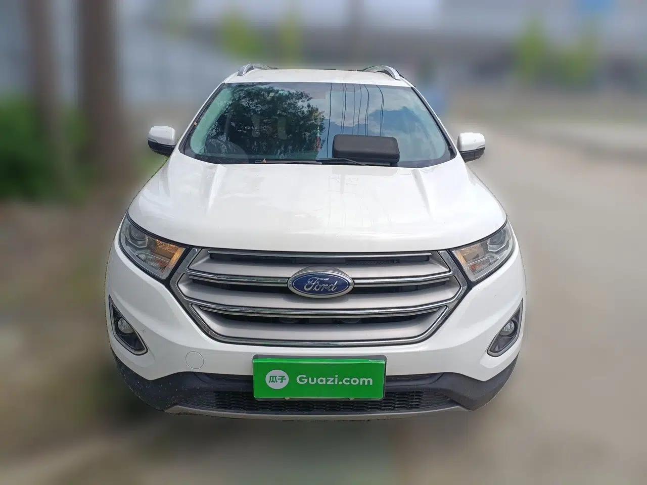 Ford Edge 2017 EcoBoost 245 Two-Drive Platinum Edition 5 Seats — миниатюра 2