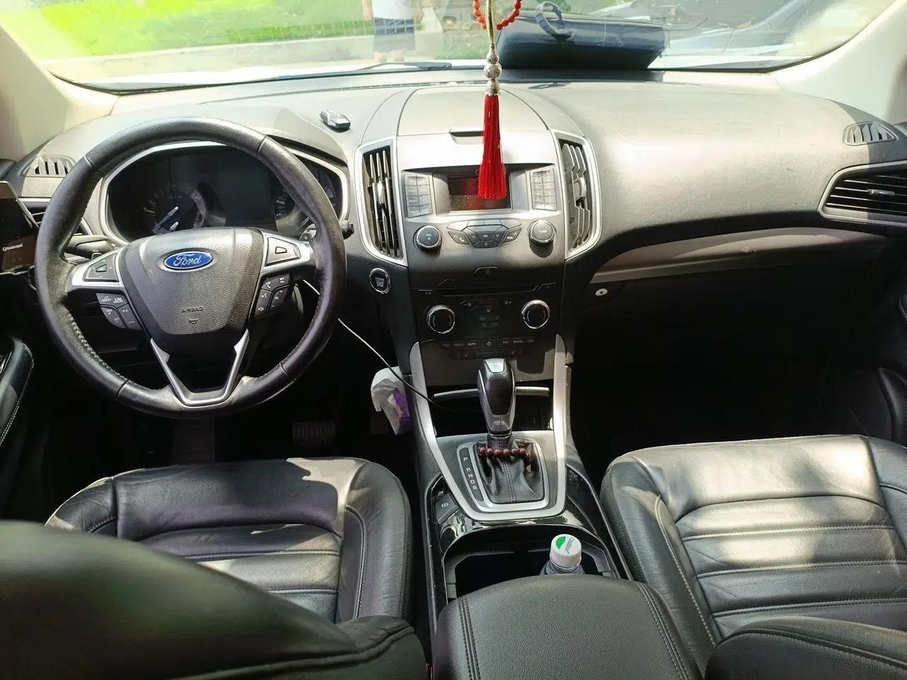 Ford Edge 2017 EcoBoost 245 Two-Drive Platinum Edition 5 Seats — миниатюра 9