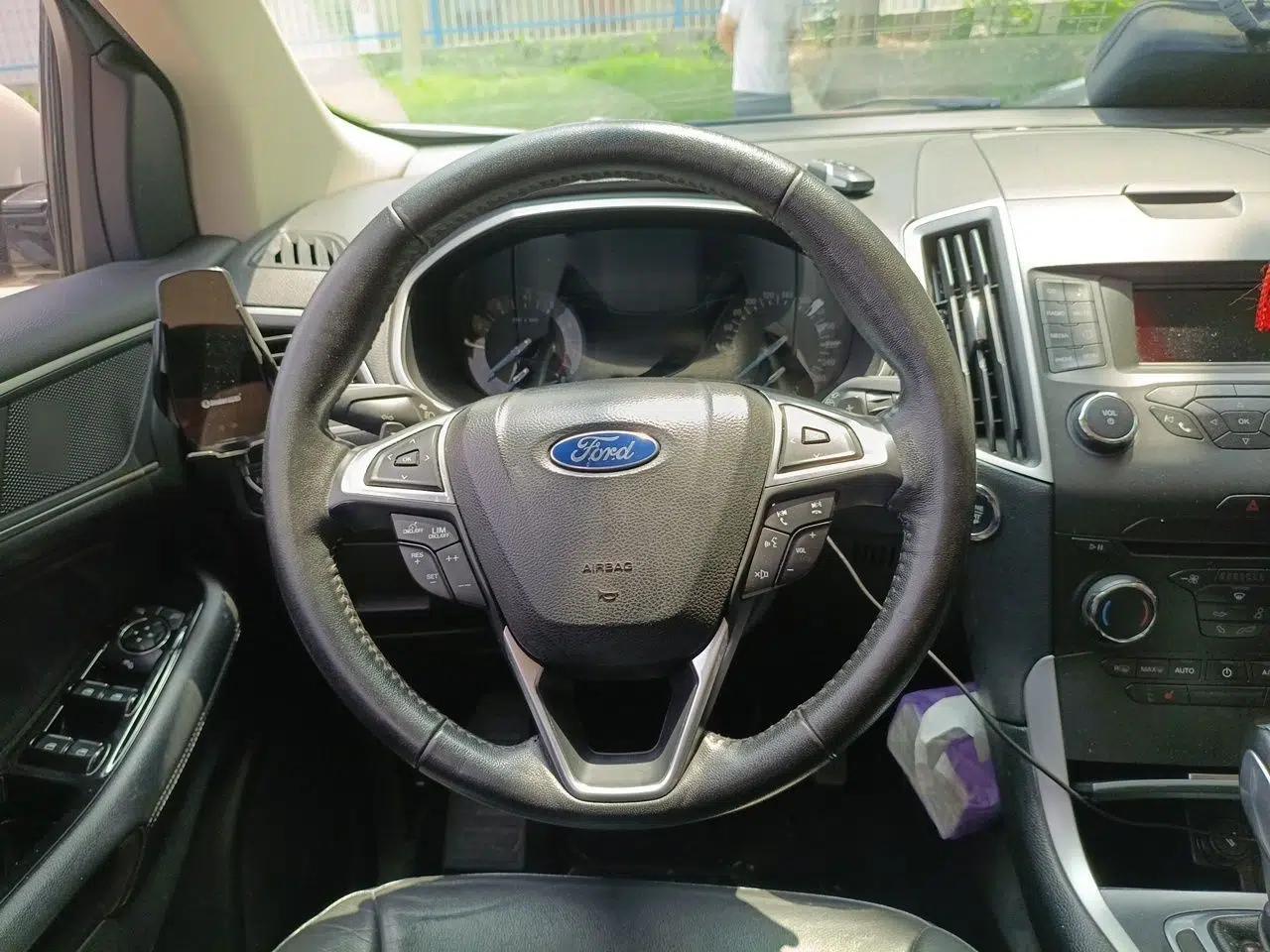 Ford Edge 2017 EcoBoost 245 Two-Drive Platinum Edition 5 Seats — миниатюра 10