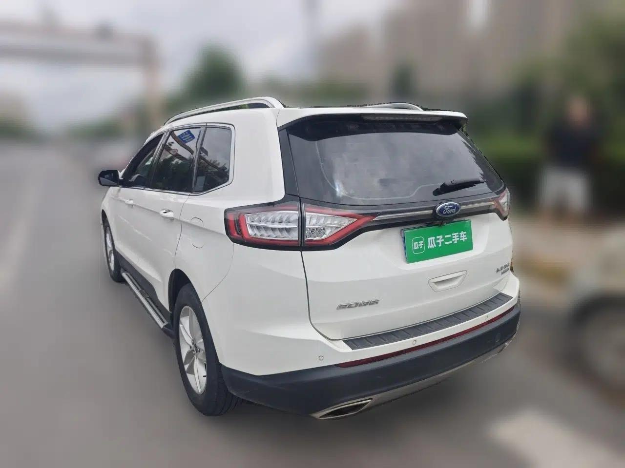 Ford Edge 2017 EcoBoost 245 Two-Drive Platinum Edition 5 Seats — миниатюра 4