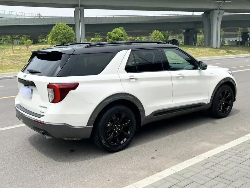 Ford Explorer 2020 EcoBoost 285 Four-Wheel Drive Sport Edition ST-LINE 7-Seater — миниатюра 6