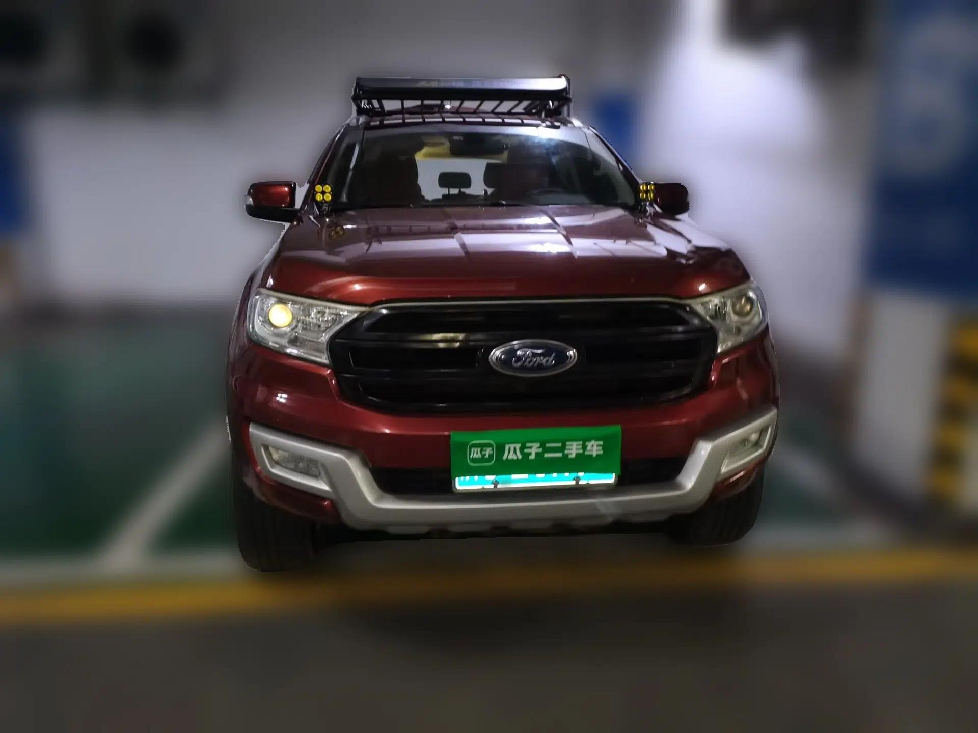 Ford Everest 2016 2.0T Gasoline Automatic 4x4 Luxury Edition — миниатюра 2