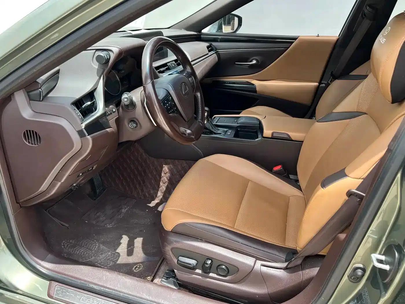Lexus ES 2020 200 Excellence Edition — миниатюра 3