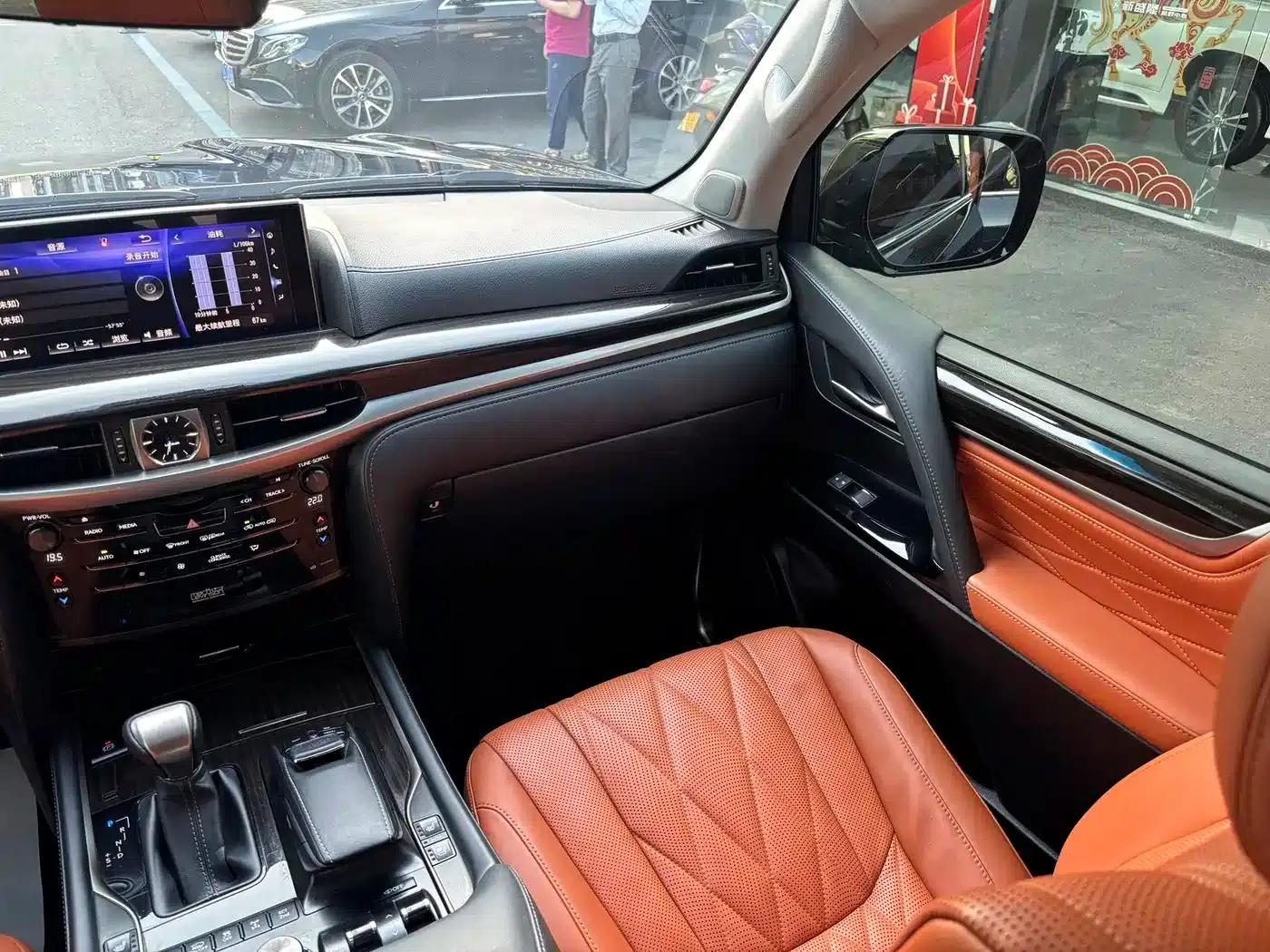 Lexus LX 2019 570 Pinnacle Edition — миниатюра 11