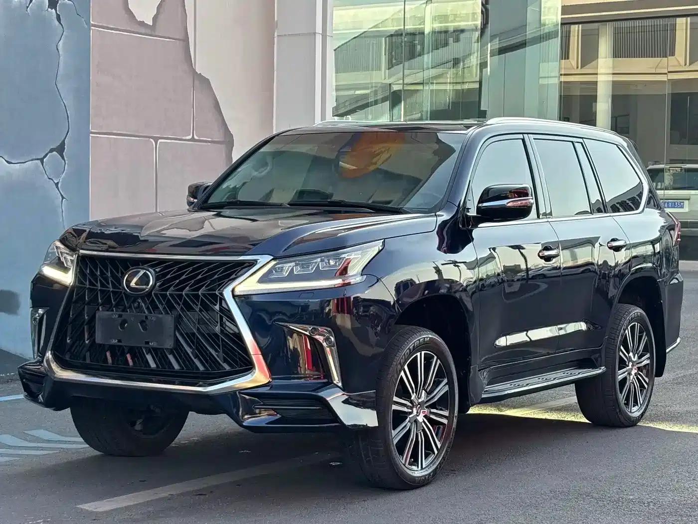Lexus LX 2019 570 Pinnacle Edition — миниатюра 3