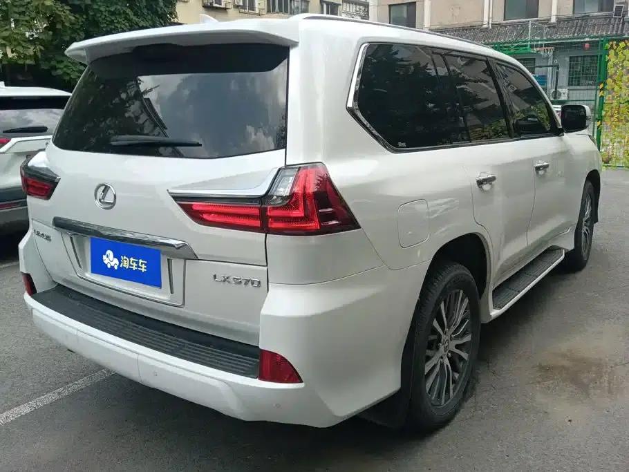 Lexus LX 2019 570 Dynamic Luxury Edition — миниатюра 3